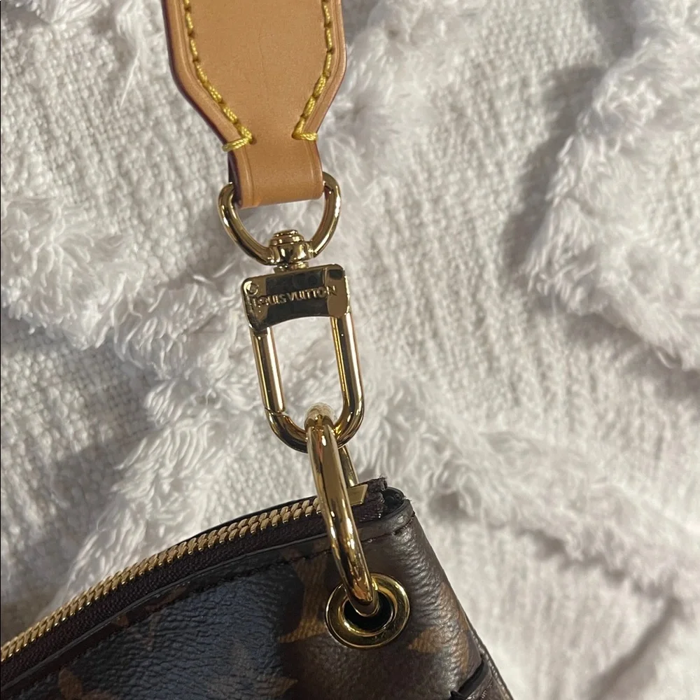 Louis Vuitton Odeon MM Brown and Tan Monogram Crossbody - Picture 5 of 13